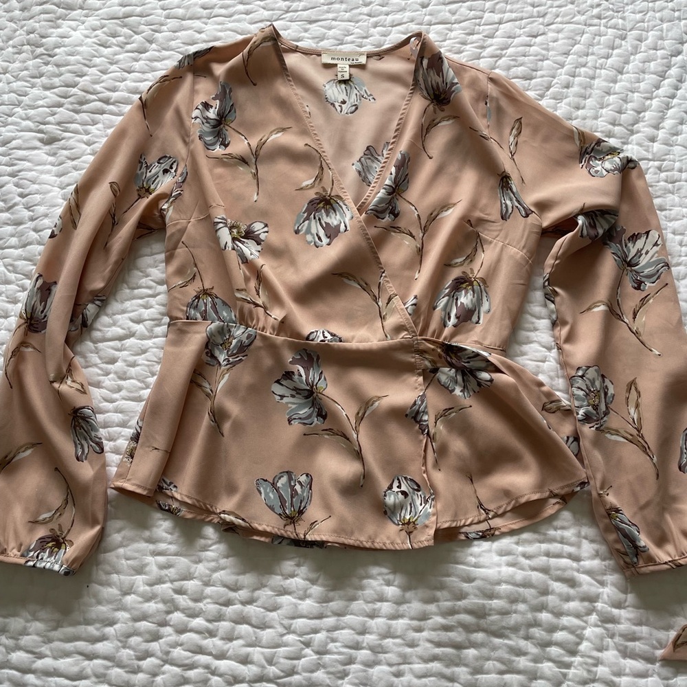 Monteau blush/floral print wrap top